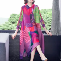 Casual Dresses Pleated Dress Female 2023 Spring European And American Fashion Miyake Fold Loose Thin Printed