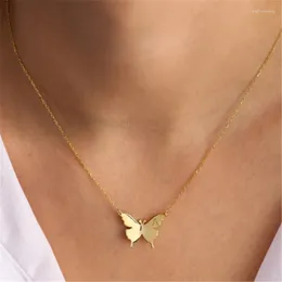 Pendant Necklaces 2023 Fashion Women 26 Letter Engraved Butterfly Chain Necklace Stainless Steel
