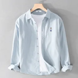 Camisas casuais masculinas de manga comprida urso bordado camisas de algodão casual para homens tendem roupas confortáveis ​​Camisas de Hombre Chemise 230322
