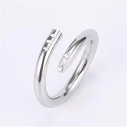 Złote pierścionki zaręczynowe Carti Projektant biżuterii Kobieta Mężczyzna Love Band Ring Projektowanie kamieni Śruba Para Kochanek Srebrne złote pierścionki z diamentowym prezentem ślubnym