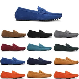 Högkvalitativa icke-varumärken män Casual Suede Shoe Mens Slip on Lazy Leather Shoe 38-45 Watermelon