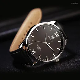 Wristwatches Summer 2023 Product Men's Luxury Waterproof Vintage Watches Be Applicable To Fashion Simple Blue Quartz Watch Deep Brown