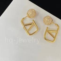 2023 Designer di orecchini per donne Stud Heart Shape Crystal Gold Double V Letter S Sier Jewelry Classic 87