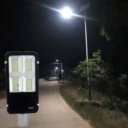 Lampioni stradali solari da esterno dal tramonto all'alba Lampada da esterno a led solare con telecomando 6500K Sicurezza Lampada da inondazione a led Cortile Giardino Strada Parco giochi usalight