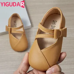 First Walkers Spring Baby Shoes PU Leather born Boys Girls Shoes First Walkers Princess Bowknot Baby Prewalker zapatos informales 230323