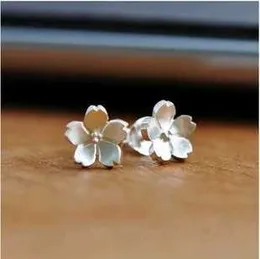 Charm Reeti 925 Sterling Silver Flowers Coldings For Women Elegancka biżuteria ślubna Pendientes Mujer Moda 2019 Brincos Z0323