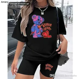 Designer 2023 Women Tracksuits قطعتان تعيينان أحرف كبيرة نمط القميص المطبوع دعاوى شورتات مبالغ صيف بالإضافة إلى أحجام 3xl 4xl 5xl