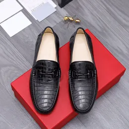 2023 New Men's Dress Shoes Party Business Party Genuine Leather Supotors Male designer de marca Casamento de escritório