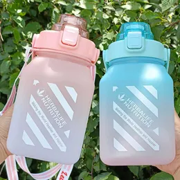 Su Şişesi 1500ml Yeni Varış Outlet Pirce Herbalife Beslenme Gradyan Renk Buzlanma Plastik Spor Şişesi Saman P230324