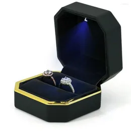 Present Wrap Ring Box med LED Square Wedding Double Case Smyckelådor för Pendant Earings Proposal