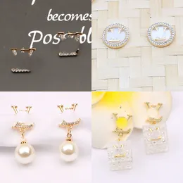 23SS 20Style Mixed Simple Designer V Letters Stud Hoop 18K Gold Plated 925 Silver Circle Round Women Crystal Rhinestone Pearl Earring Wedding Jewerlry