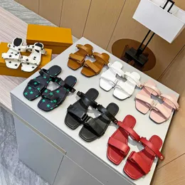 Nuovi sandali Tton Women Slipper Metal Buckle DECORAZIONE DECORAZIONE MATERIALE MATERIALE MATERIALE LAGCIO SCARPE PLASCHI PLASCHI FLINE 35-41