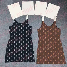 Платье для печати букв Женщины Слинг Южные дышащие вязаное платье круглой шею тонкое платье