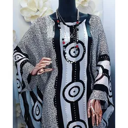 Ubranie etniczne 2023 Wysokiej jakości Abayas dla kobiet geometrycznych drukowanych rękawów nietoperzy Elegancka damska impreza maxi sukienka Podstawowa OCOLLAR DŁUGO SHADE RETRO 230324