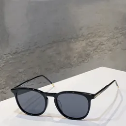نظارة شمسية بلاستيكية سوداء رمادية سوداء للرجال 5608 نظارات صيفية مصممين شمس المصممين شمس النظارات الشمسية Sonnenbrille Sun Showes UV400 Eyewear Wh