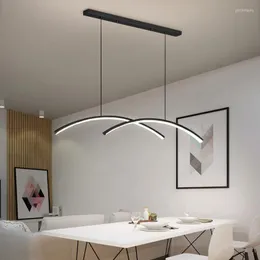 샹들리에 현대 미니멀리즘 LED 식당을위한 펜던트 램프 주방 바 생활 침실 BALCK 원격 제어 천장 샹들리에 라이트