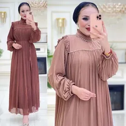 Etniska kläder Autumn Winter Muslim Modest Dres Peated Pearls Lantern Sleeves Long Robe Elegant Islam Eid Dubai Abaya 230324