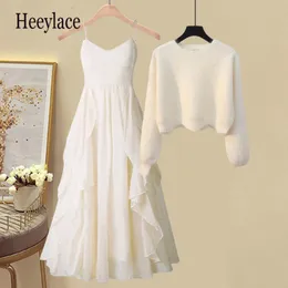 Tvådelad klänning Heeylace Women Spring Pieces sätter koreansk långärmad tröja stickad tröja och ruffles lapptäcke mesh kostym 230325