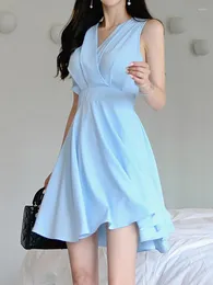 Casual Dresses Korean Elegant Women aftonklänning V-ringad ärmlös snörning Slim Mini Party Club Beach Prom Lady Femme Mujer Vestidos