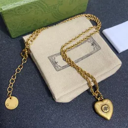 Süße Herzheize Halskette mit Briefmarken Frauen Mädchen Buchstaben Herzkette Halsketten für Geschenkparty