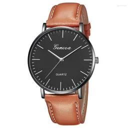 腕時計2023ジュネーブファッションシンプルな時計男性超薄い革張りバンドQuartzWliswatch