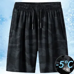 Shorts masculinos homens gelo seda malha elástica verão respirável camuflagem calça de secagem rápida esportes de praia fino 6xl curto 230325