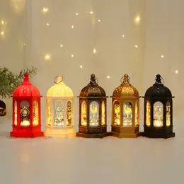 Luci notturne Ramadan Lanterna Decorazione Plastica LED Eid Mubarak Lampada Ramadan Festival Lampada da tavolo 2023 Ramadan Party Lighting Lampada decorativa P230325