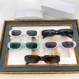 10％オフ高級デザイナーNEW MENSおよびWOMEN'S SUNGLASSES20％オフプレートINSネットワークレッド同じ17Wパーソナリティ不規則な女性