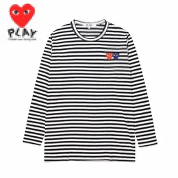 مصمم Tee Men Thirts CDG Com des Garcons يلعبون Red Double Hearts Long Sleeve T-Shirt مخطط أسود/أبيض كبير XL العلامة التجارية