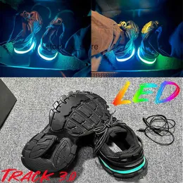 Designer Scarpe casual di lusso Traccia 3.0 Sneaker LEAKER ALIMENTE GOMMA PETURA DOMENA UN MENS ALL'INSATTURA NYLON SNEAKER SNEAKER SNEAKER LIGHT