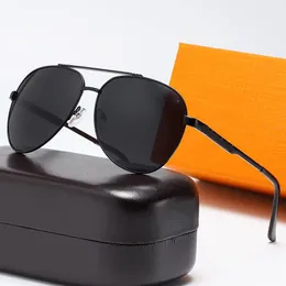 L9490Piece Mode Sonnenbrillen Brillen Sonnenbrillen Designer Herren Damen Braunes Gehäuse Schwarzer Metallrahmen Dunkle Linse