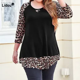 Women's Plus Size TShirt Lady Simplicity Plus Size Tshirt Autumn Splicing Leopard Printed Seven Points Sleeve Loose Casual Medium and Long Pullover Top 230325
