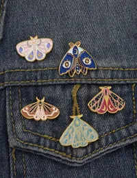 Women Insect Series Clothes Brooches Butterfly Moth Model Drop Oil Pins European Alloy Moon Eye Enamel Cowboy Ryggsäck Badge Jewel1808934