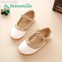 Sandals Bekamille 2021 New Girls Sandals Kids Leather Shoes Kids Leisure Sneakers Hot Girls Princess Dance Shoes W0327