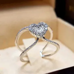 حلقات الفرقة بيع كلاسيكية القلب Zircon Zircon Silver Silver Ring Dreamy رائعة مشاركة الزفاف المجوهرات Z0327