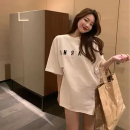 Kadın T-Shirt 23SS Tasarımcı Gelgit Tişörtleri Göğüs Mektubu Lamine Baskı Kısa Kollu Yüksek Sokak Gevşek Büyük Boy Günlük Tişört 100% Saf Pamuk Üstleri Erkekler ve Kadınlar