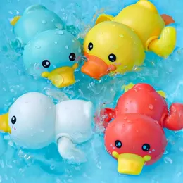 New Summer Baby Bath Toys Shower Baby Clockwork Swimming Children Play Water Cute Little Duck Bathing Bathtub Toy