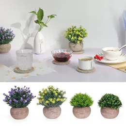 Fiori decorativi 4 pezzi Piante in vaso artificiali con basi Mini bonsai Simulazione Erba Fiore per la decorazione dell'home office