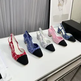 Elbise Sandal Tasarımcı Ayakkabı Deri Kalın Topuk Yüksek Topuklu Topuk Kemer Tokalı Sandalet Moda Seksi Bar Partisi Kadın Ayakkabı Yeni Yüksek Topuklu Ayakkabı Boyutu 34-42 Kutu Deri Sole