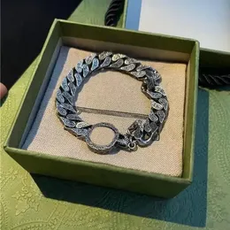 Braccialetti di design in tinta unita braccialetto di fascino da donna spessa iperbole doppie lettere forma cjeweler chiave braccialetto di lusso speciale per donna cool vintageZB062 E23