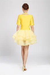 Stage Wear Abito da ballo latino 2023 Costumi per ragazze Junior Spandex con paillettes Giallo