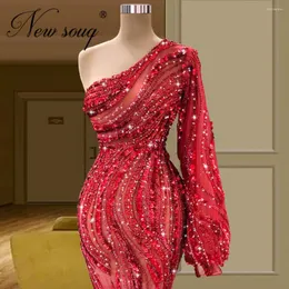 Festklänningar en axel kändis sexig illusion pärlor kristaller röd matta klänning kväll klänningar vestidos de fiesta 2023 prom