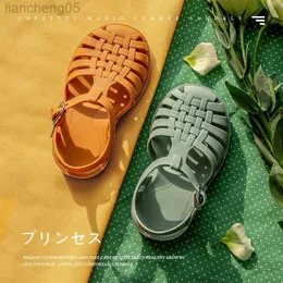 Sandals Kids Mules Clogs Summer Boys Girls Sandals Flat Heel Cartoon Soft Bottom Beach Slippers Children Garden Shoes 2022 W0327