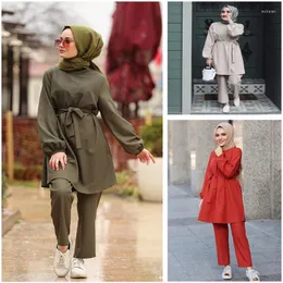 Ubranie etniczne Md Zestaw Dwuczęściowy set Kobiety muzułmańskie Abaya Dubai 2023 Eleganckie topy Pants Suit Długie rękawy Kaftan Islam Styl mody szat