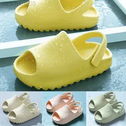 Sandalet Slip Olmayan Terlik Yeni Çocuklar Sandalet Yaz Yürümeye Başlayan Çocuk Ayakkabıları Erkek ve Kızlar Bebek Yumuşak Sole İç Mekan Açık Sporları W0327