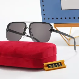 Tasarımcı Güneş Gözlüğü Çüreksiz Elmas Kesim Gözlük Buffalo Korna Ahşap Çerçeve Kahverengi lens Moda Net Kırmızı Aynı Kadınlar Kutu Kart Gözlükleri ile Vintage Toptan Satış