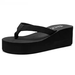 Slippers Htuua 2019 Fashion Black Wedge Slippers Women Sandals Casual Beach Flip Flops Summer Shoes Platform Glides Hoge hakken SX2114 Z0328