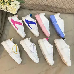 2023 Designer Time Out Women Women Shoes Travel Travel Lear-Up Sneaker Lady Lady Flat Treines Letters Men Sapato Branco Rosa Baixa Topina Tamanho 35-45