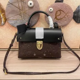 Lady Bag Brand Luxury Designer Leather Shoulder Bags Portable Tote Women Wallet Cowhide Leather Crossbody Purse Flowers Clutch Handväska Sidväskor för kvinnor