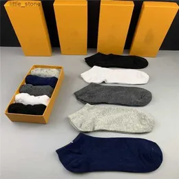 2021 Designer Mens Womens Socks Five Brand Luxe Sports Winter Mesh Letter Printed Cotton Man Femal with Box for Giftsgav